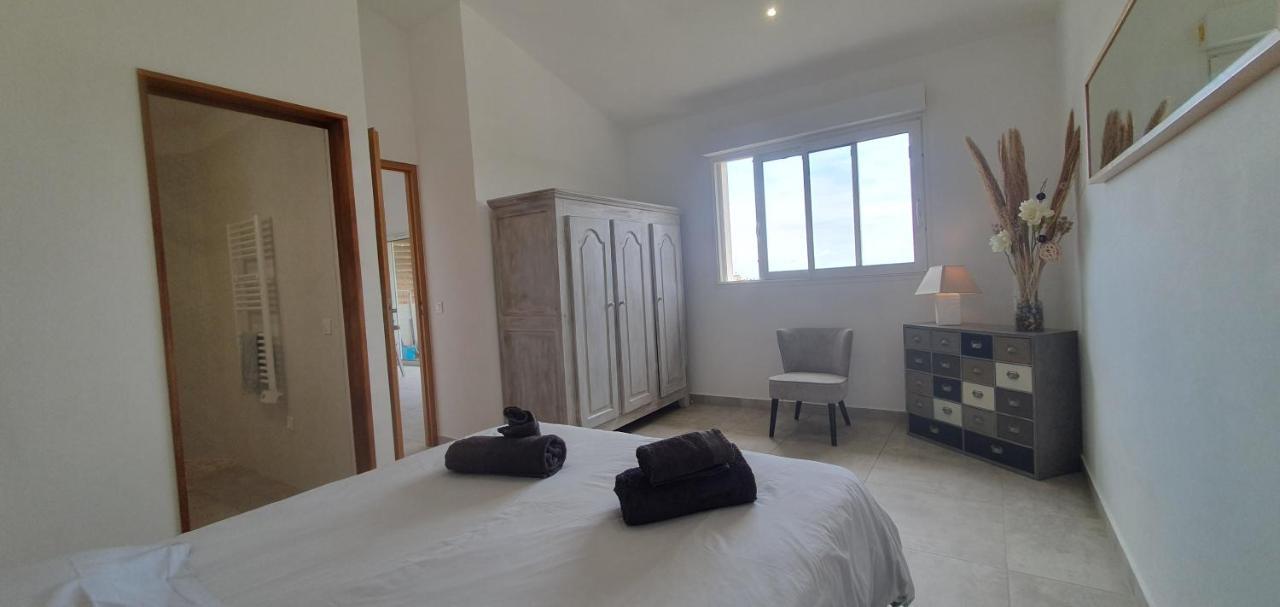 Tres Belle Residence Vue Mer Et Piscine Chauffee - Baccalocation بورتو فيكشْيو المظهر الخارجي الصورة