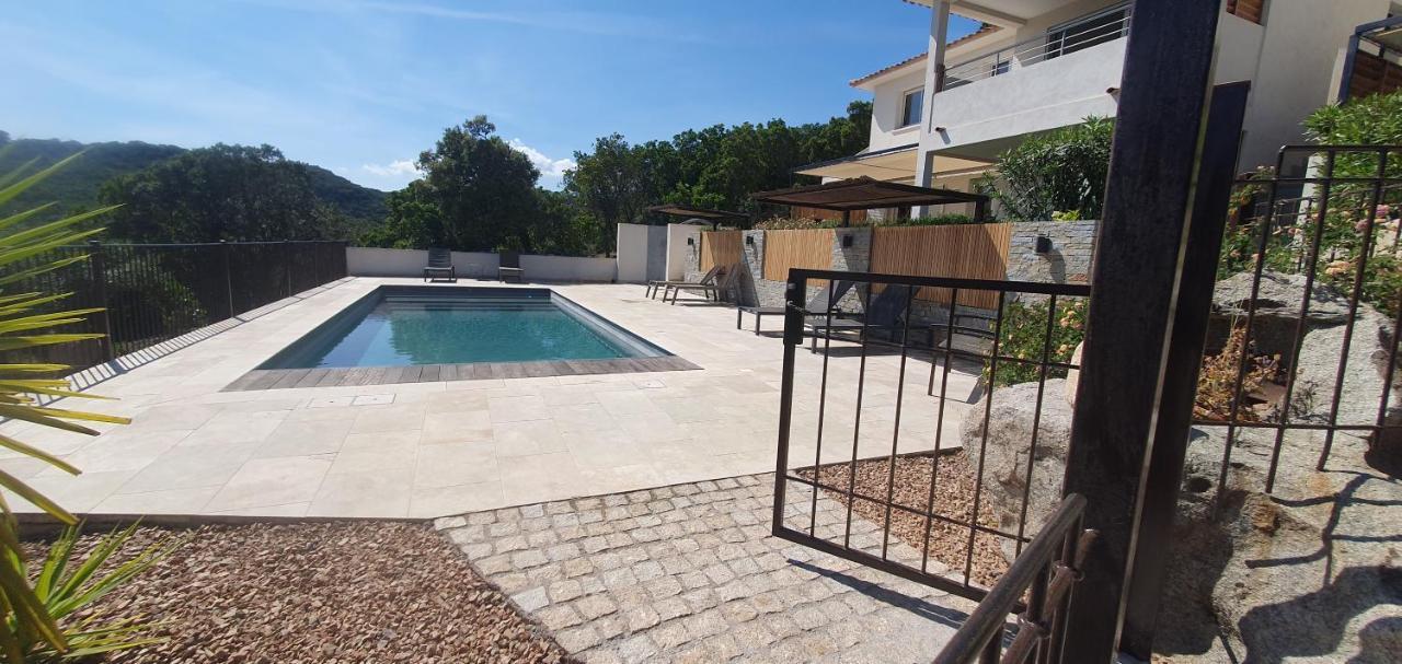 Tres Belle Residence Vue Mer Et Piscine Chauffee - Baccalocation بورتو فيكشْيو المظهر الخارجي الصورة